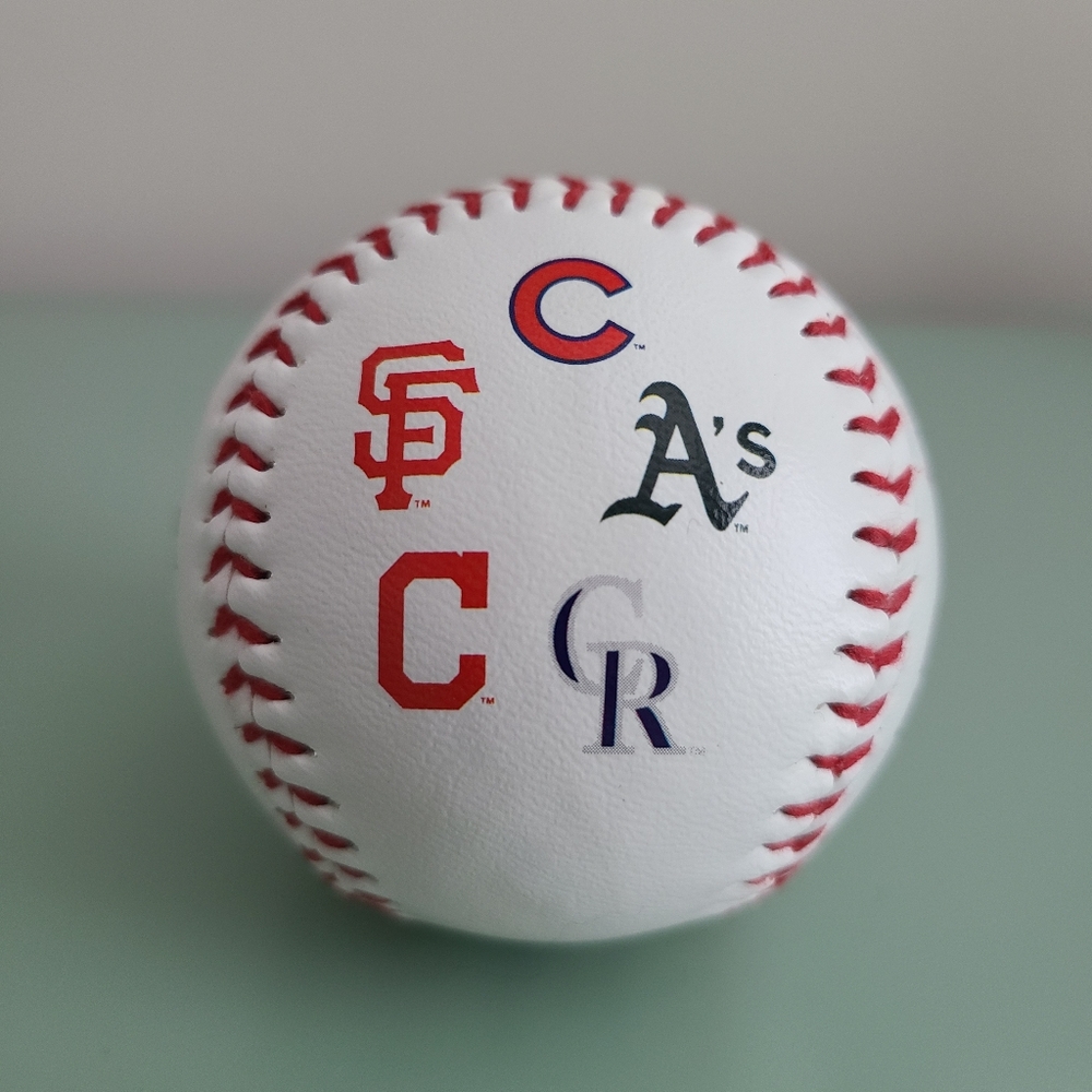 Spring Training 2017 Collectible Baseball - Picture 3 of 6